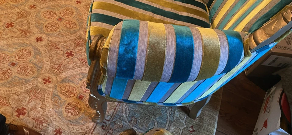 Sillón estilo barroco francés único, marco dorado, tela dorada/borgoña Foto 4 de 4