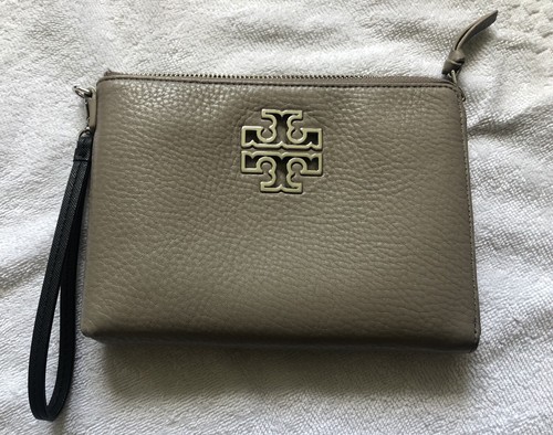 Tory Burch BRITTEN LARGE ZIP POUCH Wristlet French Gray - Picture 2 of 9
