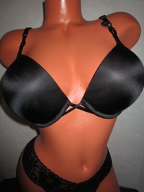 $68 VICTORIA'S SECRET BOMBSHELL PLUNGE BRA ~ SEXY LACE THONG SET ~ 36D/M ~ NWT