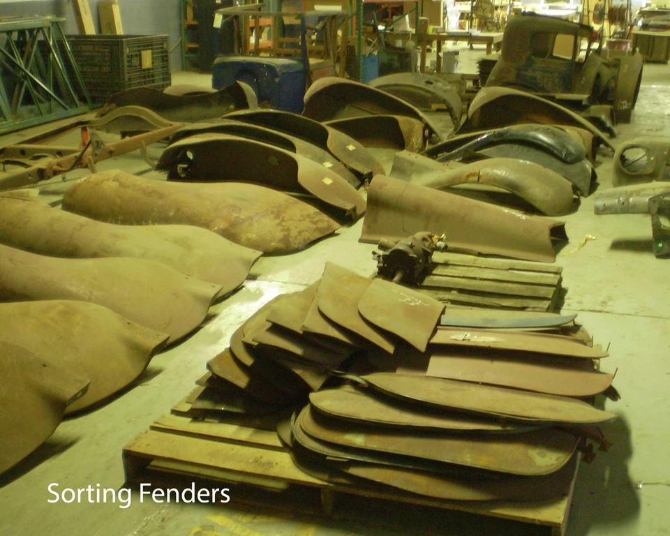 Parachoques trasero Chevrolet Monte Carlo 1995 1999 moldura cromada 10176790 GM1158322 Foto 4 de 4