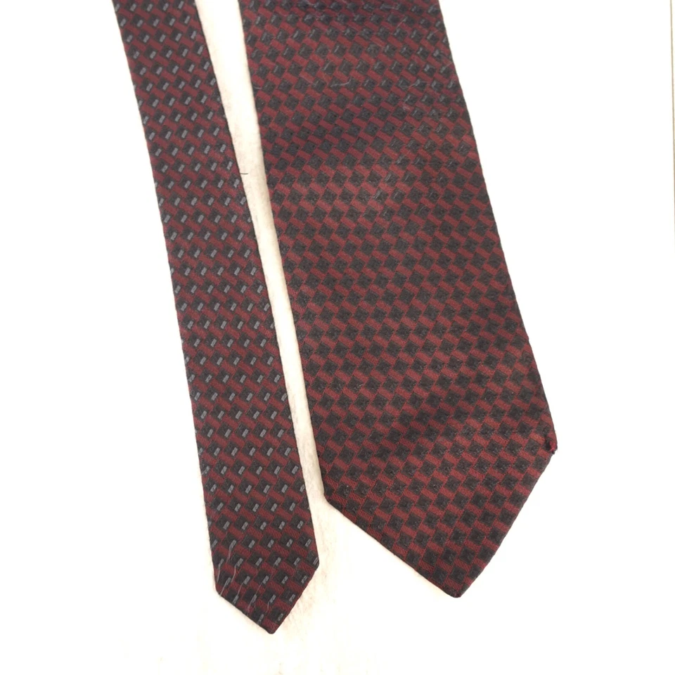 Dolce Gabbana Neck Tie Mens Black Red Geometric Silk Luxury Modern Wide Italy - Image 3 of 4