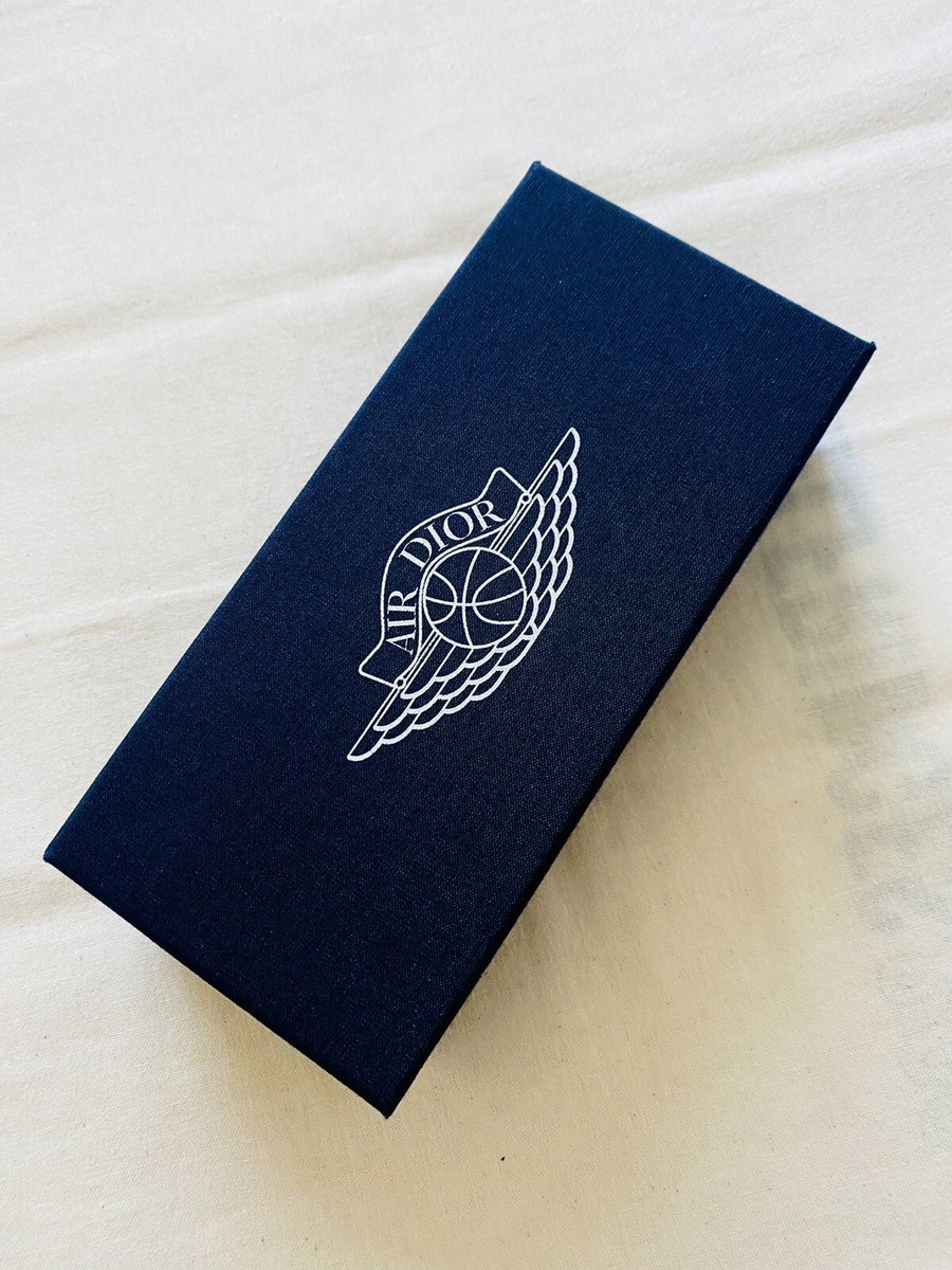 air dior accessories