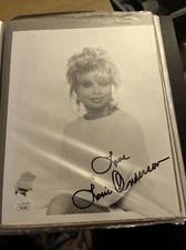Loni Anderson Signed 8x10 Photo - WKRP in Cincinnati JSA#14906