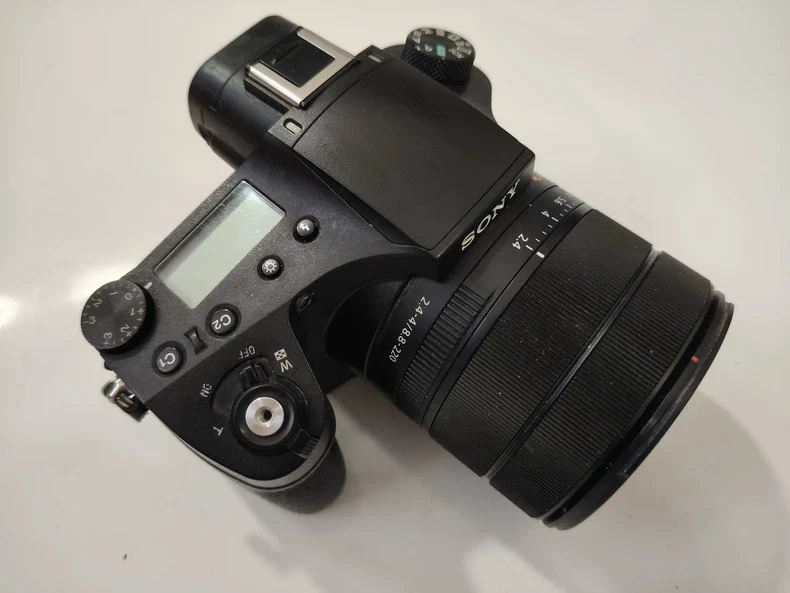 SONY cyber-Shot DSC-RX10MⅢ 〔RX10Ⅲ〕中古 SONY cyber-Shot DSC-RX10MⅢ 〔RX10Ⅲ〕中古 SONY サイバーショット