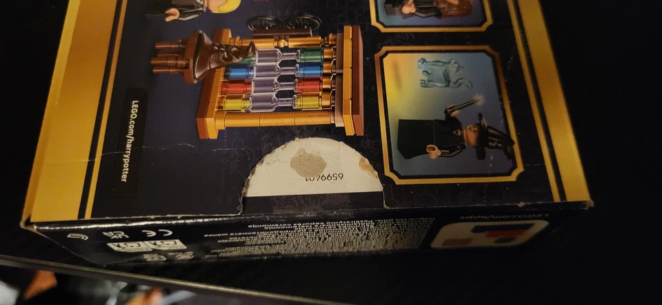 LEGO Harry Potter 76460 Hogwarts Castle: Sorting Hat Ceremony, photo 2 of 2