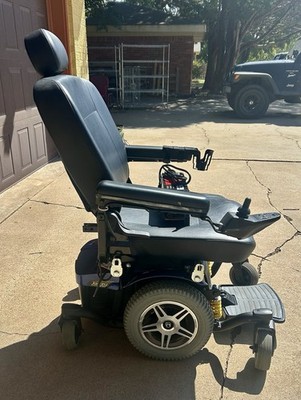 Mobility Chair With Instruction Book, Battery Charger And Lift