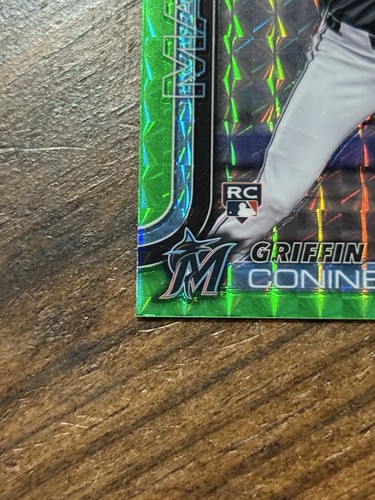 2025 Topps Chrome Griffin Conine Rookie rifrattore geo verde • #86 • 3/99 - Foto 4 di 7