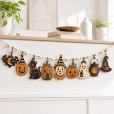 Retro Halloween Icons Wooden Garland Wall Hanging 10 Pieces