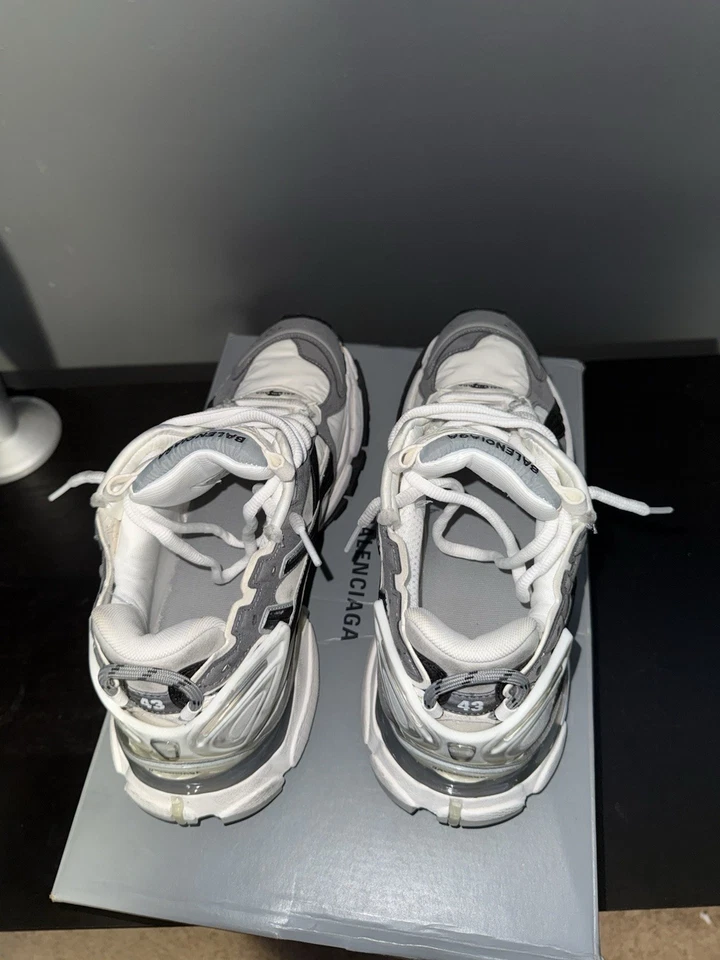 Balenciaga Runners Grey White Size 43 Uk size 10 Us - Image 3 of 4