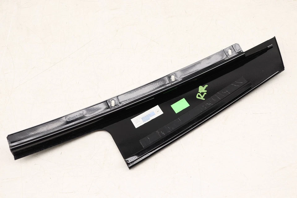 MERCEDES-BENZ MAYBACH S600 6.0L - MOLDURA/CUBIERTA PILAR C TRASERA EXTERIOR DERECHA Foto 3 de 4