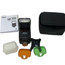 Nikon SB-700 AF Speedlight Flash Kit Case + F...