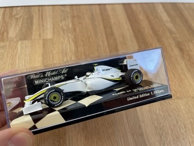 Minichamps Brawn GP F1 2009 Barrichello 1:43 Limited 1152 pcs Modell