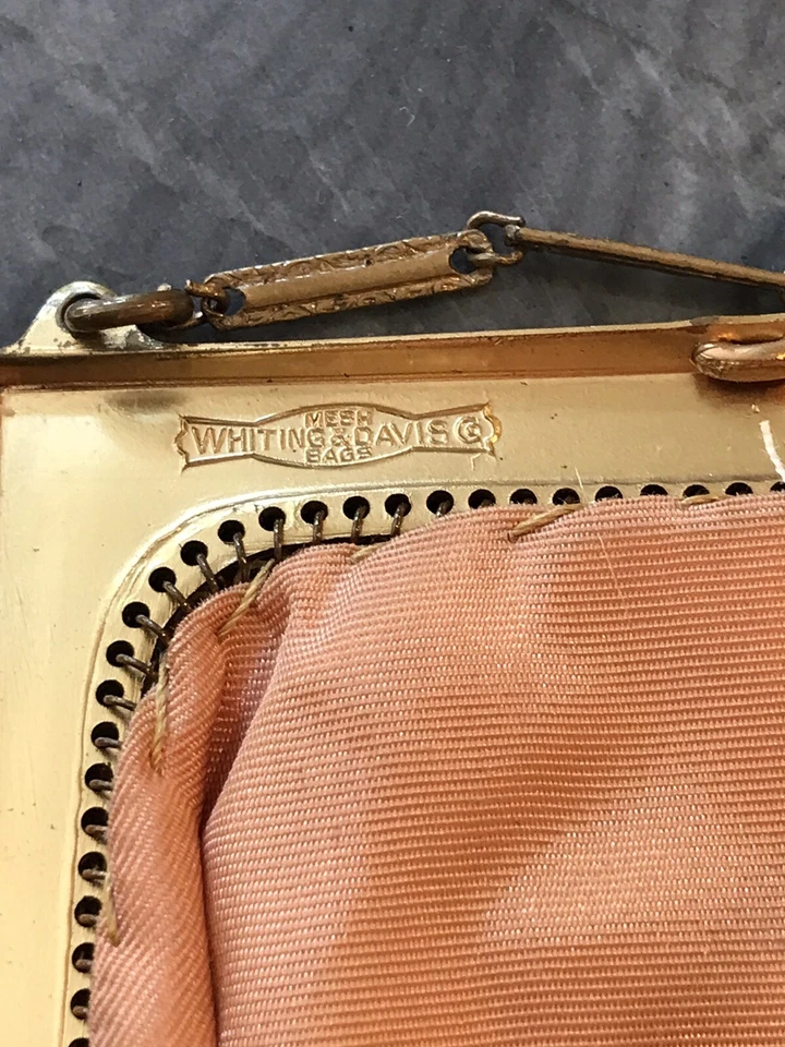 Whiting & Davis Gold Washed Mesh Change Purse or Evening Bag Estate Vintage - Image 4 of 4