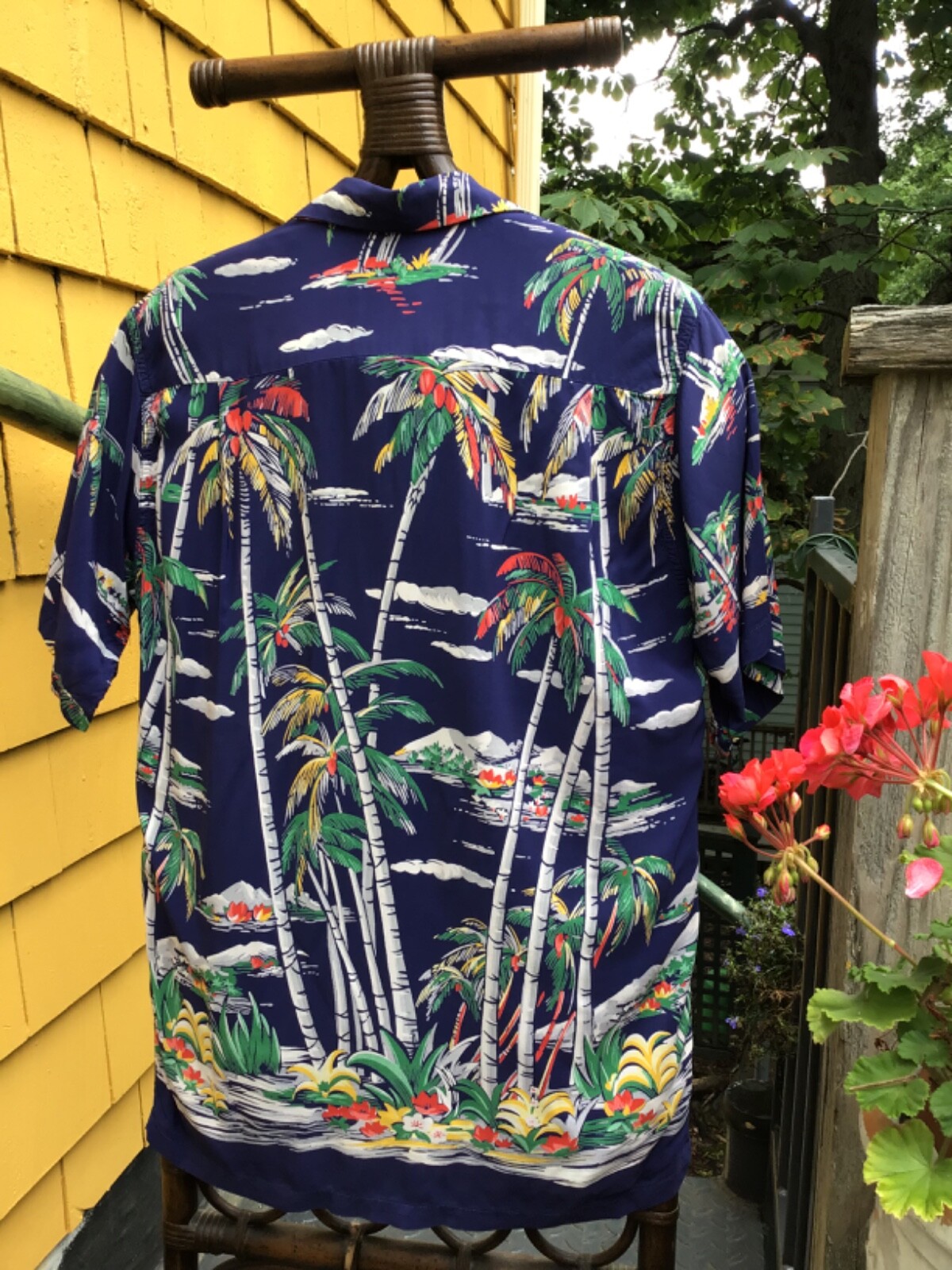 Vintage 1940s Rayon Kahanamoku  Champion From Here to Eternity Hawaiian Shirt image 9