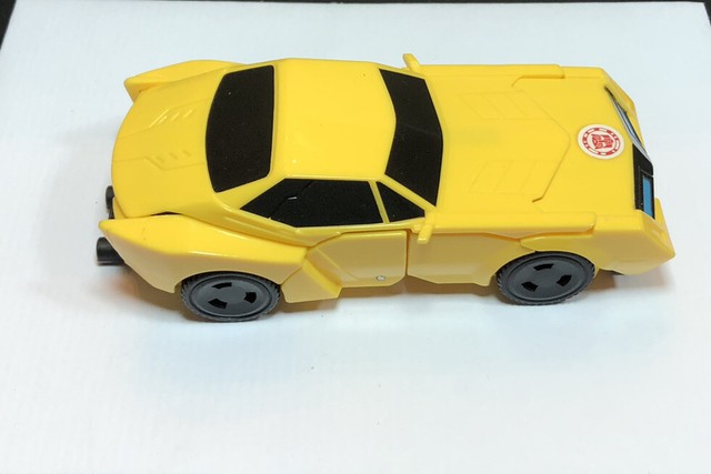 transformers robots in disguise super bumblebee figure