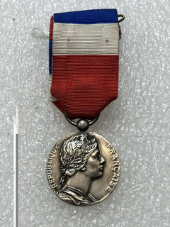 Médaille du travail grade Argent .. Honneur au labeur