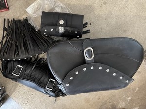 Indian Motorcyce Saddlebags Black Leather