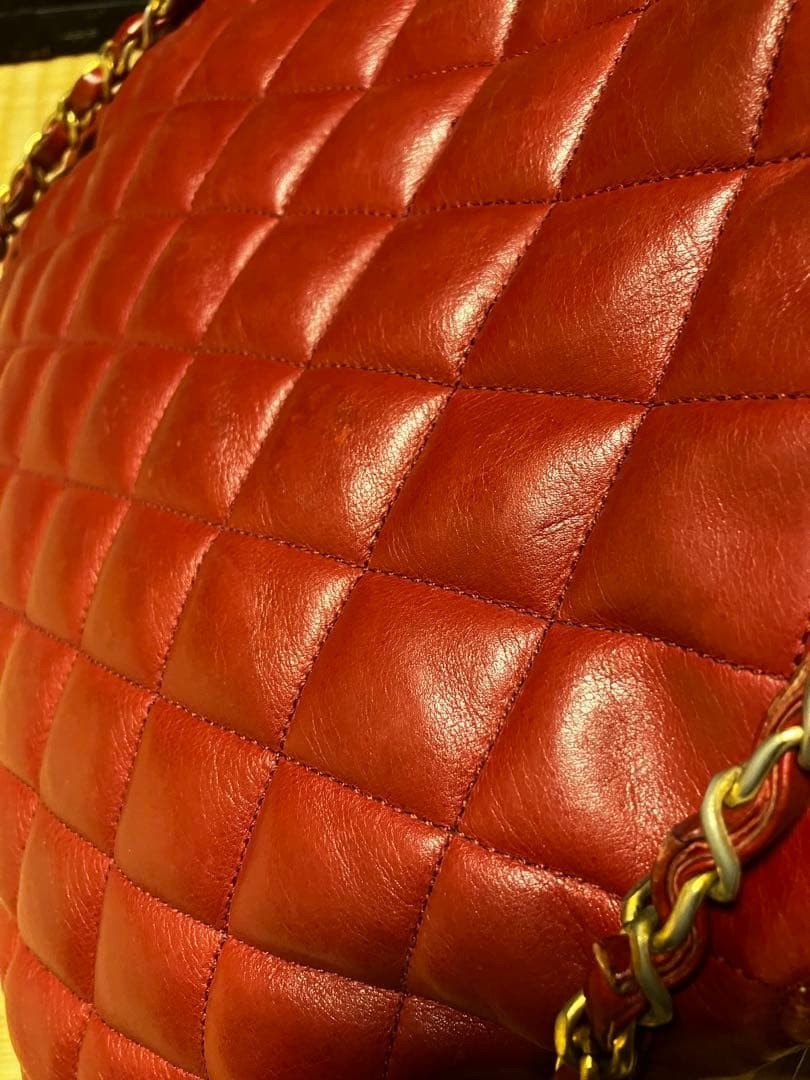 CHANEL Vintage Matelassé Chain Shoulder Bag 31RUE Tote Bag Red Gold hardware thumbnail 12