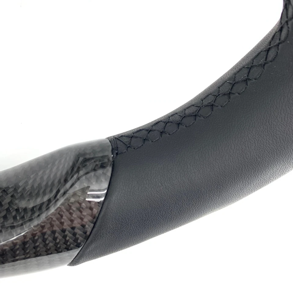 Volante de fibra de carbono real con moldura para Nissan 350Z/Z33 2002-2009 Foto 4 de 4