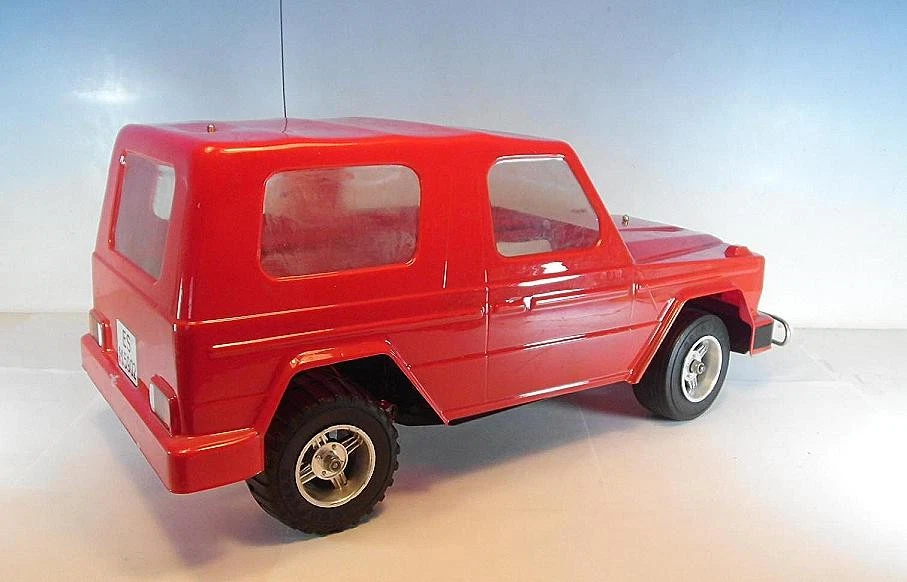 Graupner 1/10 Nr.4968 Mercedes Benz Jeep RC Modell im Oberteil der Box #033 - Bild 4 von 4