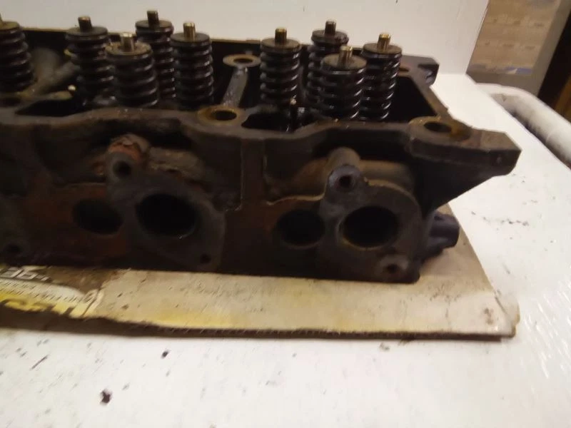 Culata 6,0 L 8-366 diésel compatible con furgoneta Ford E350 06-10 389973 Foto 3 de 4