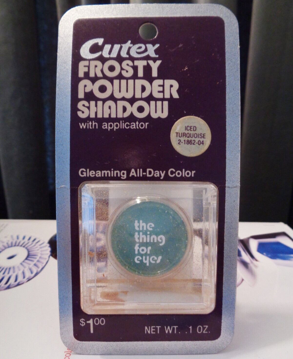 VINTAGE CUTEX THE THING FOR EYES EYESHADOW ON HANG CARD IN TURQUOISE NEW SEALED
