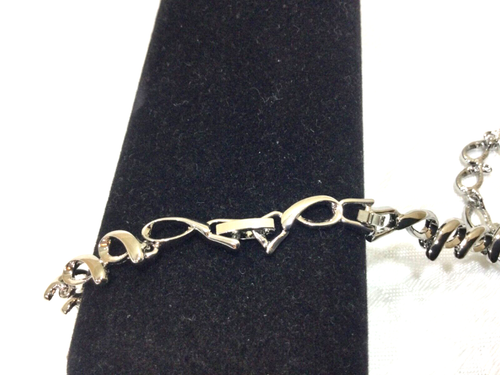Silver Tone Crystal Necklace - Picture 8 of 8