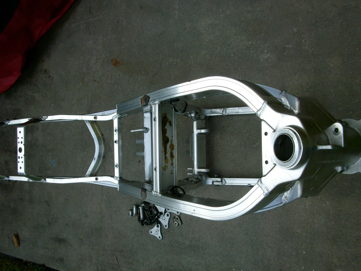 Suzuki gsxr 2024 1100 86