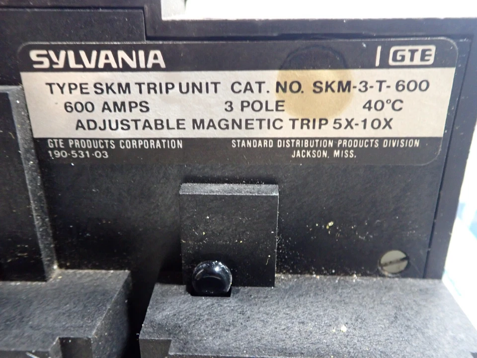 Nueva unidad de viaje GTE Sylvania SKM HSKM 3 polos 600 amperios para cuadro 1200a SKM-3-T-600 Foto 3 de 4