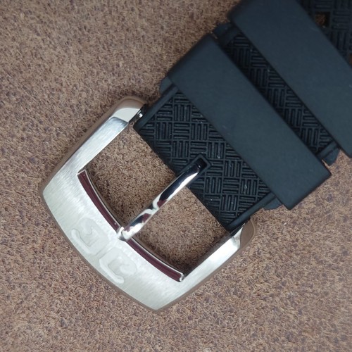 Glashütte Original SeaQ Ref 1-39-11-06-80-33 Black Dial and Rubber Strap 39.5mm - Picture 13 of 24