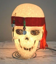 Disney Pirates of the Carribean Skull Eva Lamp Night Light Idea Nuova Halloween