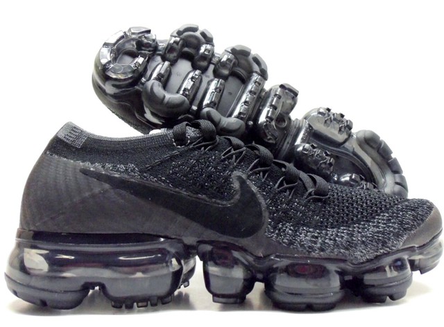 black grey vapormax