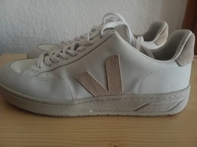 Veja Sneaker, Farbe Creme Gr.43