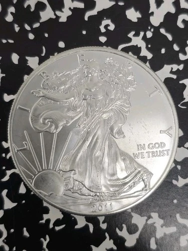 2011 American Silver Eagle Uncirculated Bullion $1 Coin .999 ASE 1 oz Type 1