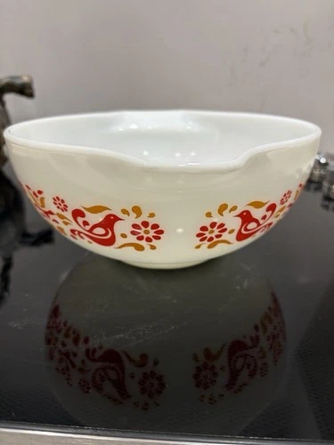 Pyrex Friendship #443 2.5 Quart Red Birds Cinderella Handle Mixing Bowl