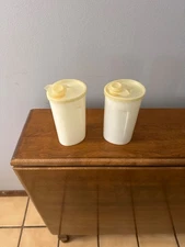 Tupperware 640 ‘Sweet Saver’ Dripless Pour Maple Honey Syrup Dispenser Vintage