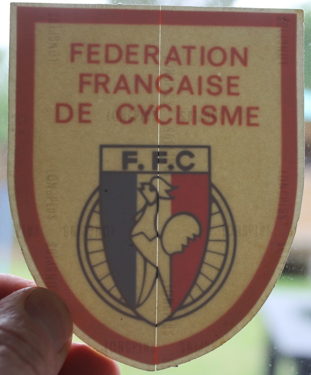 3 Autocollant FFC. Fédération Française de Cyclisme + 2 Peugeot. Années 60