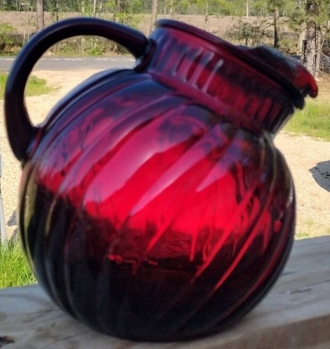 Anchor Hocking Royal Ruby Red Swirl Tilt Ball Pitcher Jug 80 OZ Cranberry - Picture 5 of 6