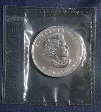 2005 $5 SILVER MAPLE LEAF RCM PACKAGE OGP 1 OZ  0.9999 FINE SILVER LOT 110218