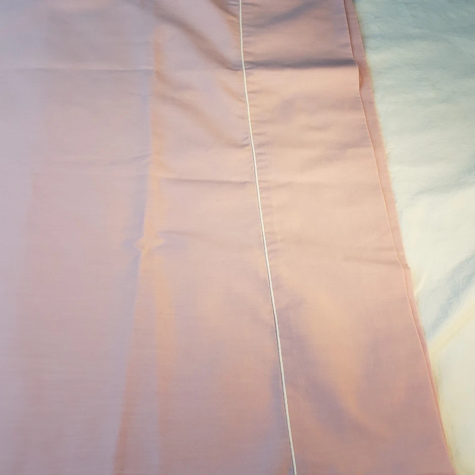 2 Vintage Westpoint Pepperell Pillow Case Solid Pink Mid Century Made USA EUC - Image 3 of 4