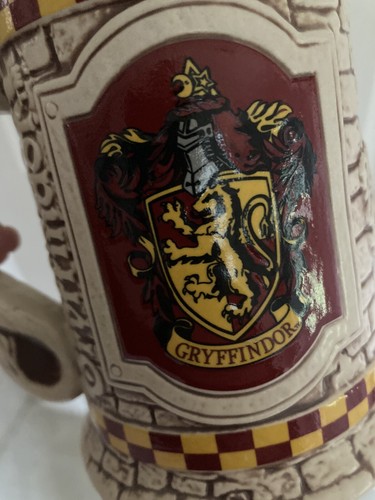HARRY POTTER GRYFFINDOR TANKARD FROM WW UNIVERSAL ORLANDO UNUSED JUST DISPLAYED - Picture 2 of 6