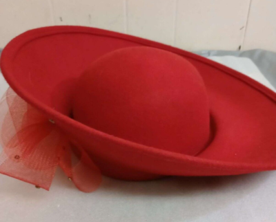 Red Hat Society Hat Very Pretty.... Tag says 100% Wool  display picture 1