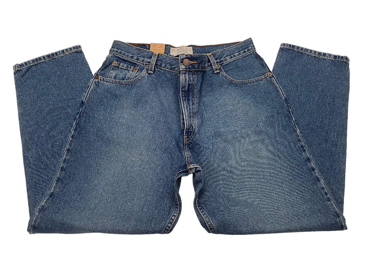 Levi Strauss Signature Women's Medium Wash Relaxed Fit Jeans
