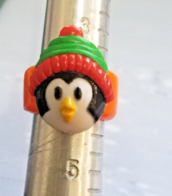 Vtg Plastic Penguin Wearing Hat Ring  (c) C-P INC Holiday Adjustable SZ 4 Orange
