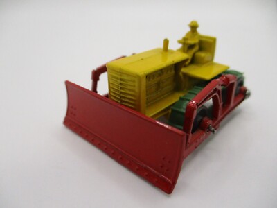 VOITURE MINIATURE MATCHBOX by lesney EUR 25,00 - FR