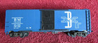 Mantua HO, Early 70056 B&M Boxcar on die cast chassis. Complete excellent shape — photo 2