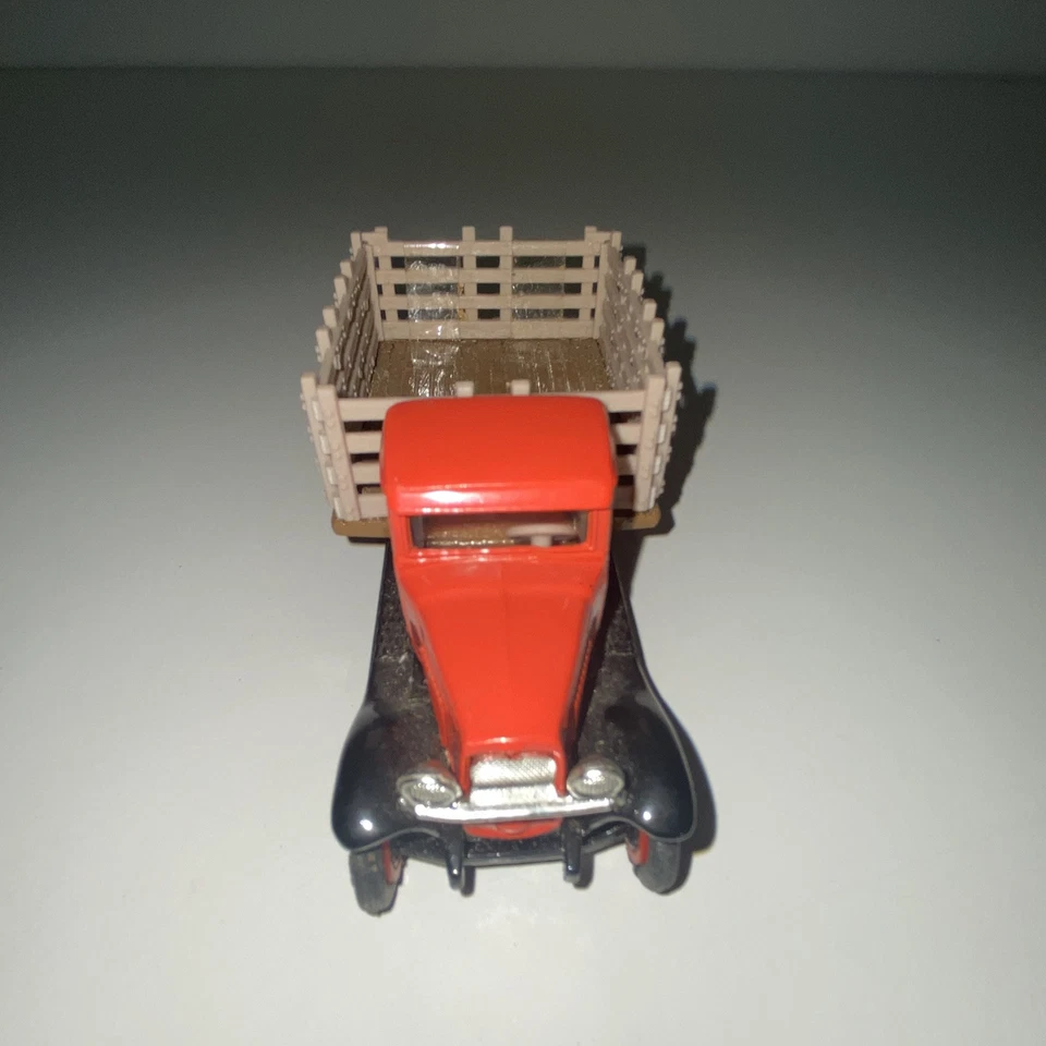 ERTL - 1930 Chevrolet Stack Truck - Orville's Grain & Feed (1/43 Scale) - Image 2 of 4