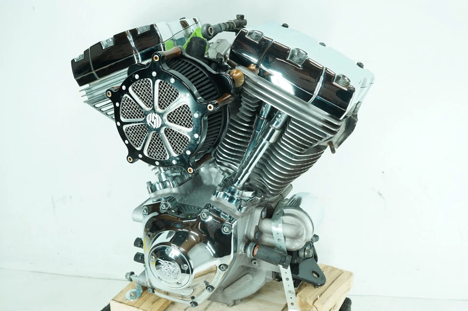 05 Harley Touring FLTR Road Glide OEM EFI Twin Cam 88 Engine Motor 19262-05B 21K - Image 4 of 4