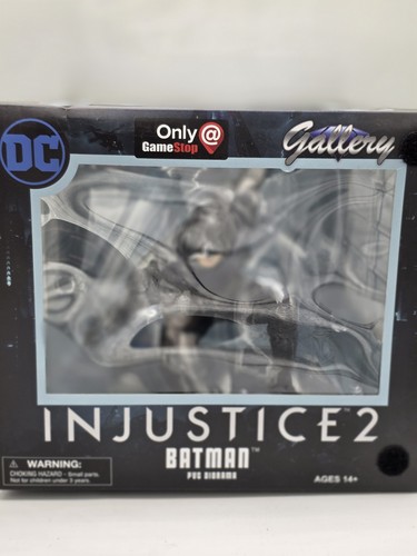 NUEVO-Diamond Select DC Gallery Injustice 2 Batman Estatua Coleccionable GameStop 🦇 - Imagen 2 de 7