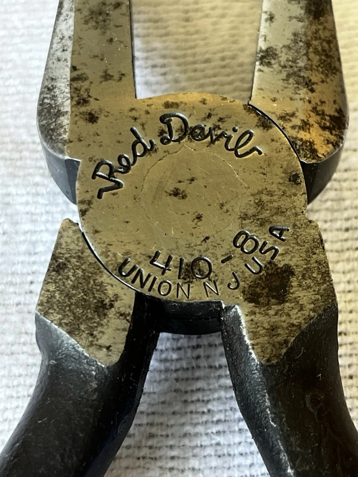 Red Devil 410-8 Pliers Made In NJ USA  - Image 2 of 4